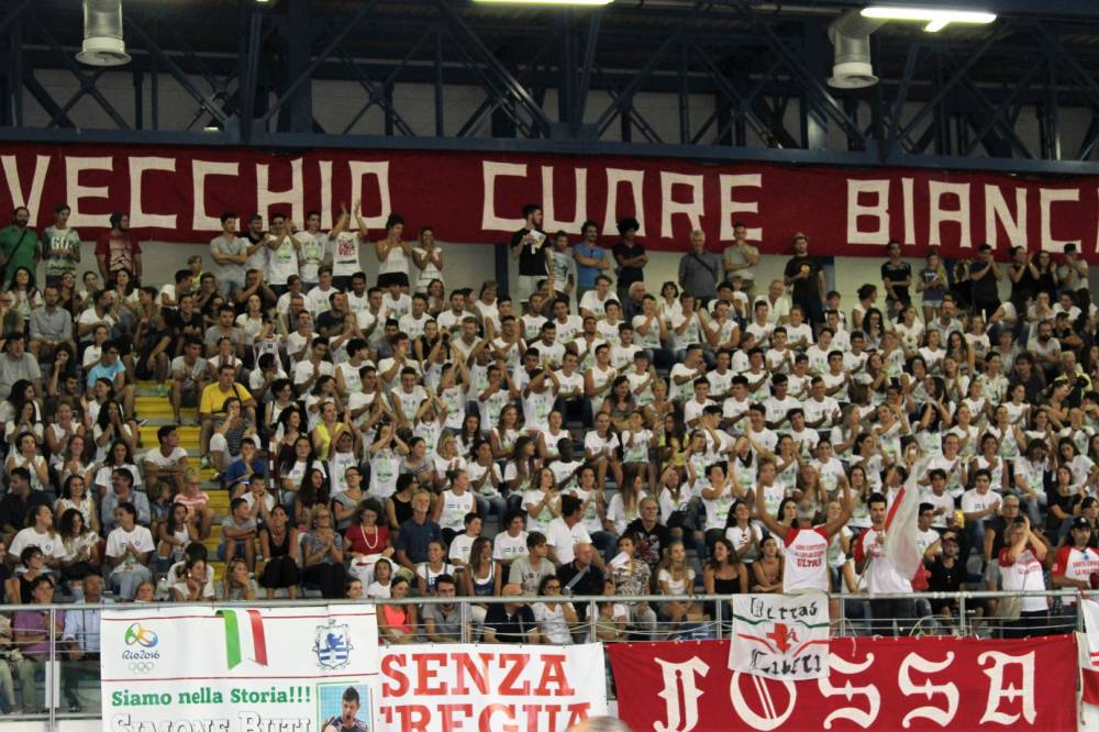 CURVA IN FERMENTO PER LE GARE DELLA POOL PROMOZIONE