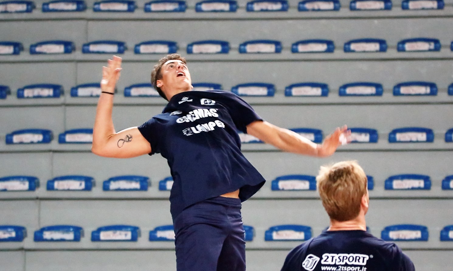 IL CALDO AFRICANO NON FRENA I “LUPI”