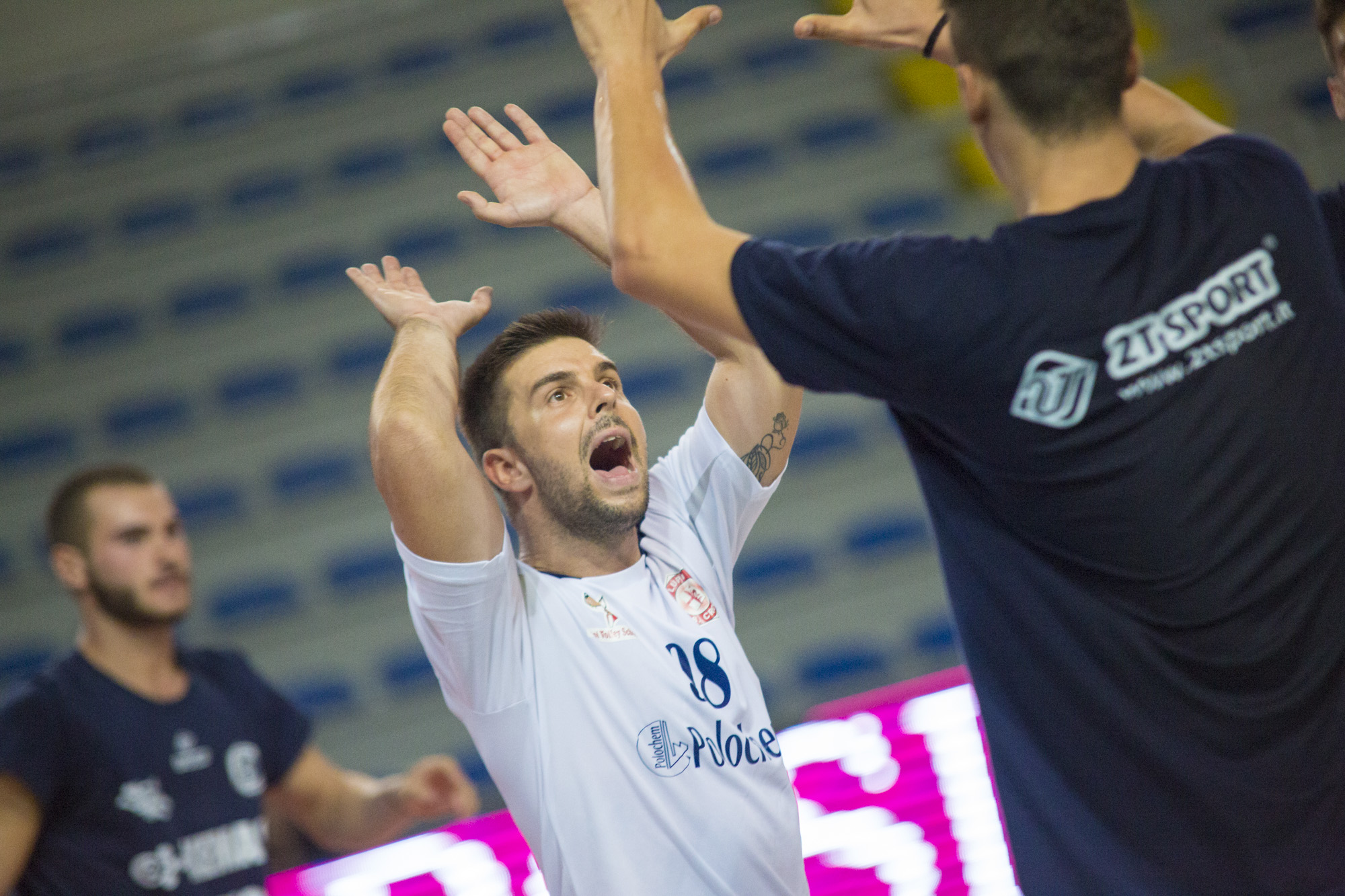 DOMANI AL PALAPARENTI TEST CON MASSA