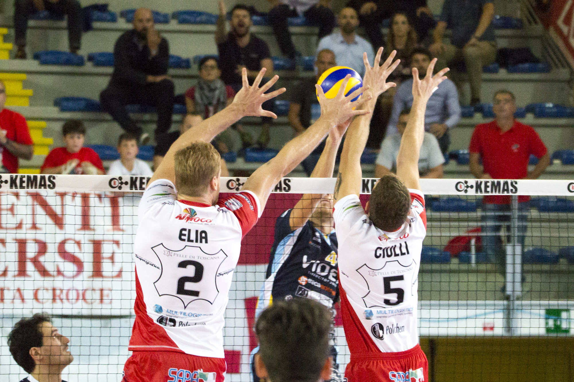 INDISPENSABILE UN SUCCESSO SU CASTELLANA GROTTE