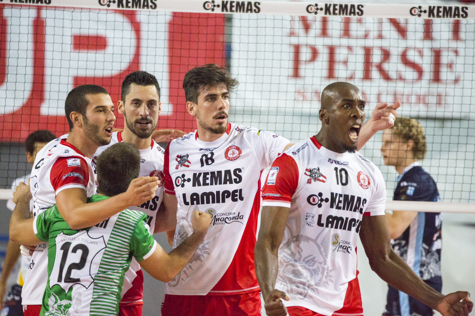 WAGNER ESALTA I “LUPI” AL DEBUTTO: 3-1