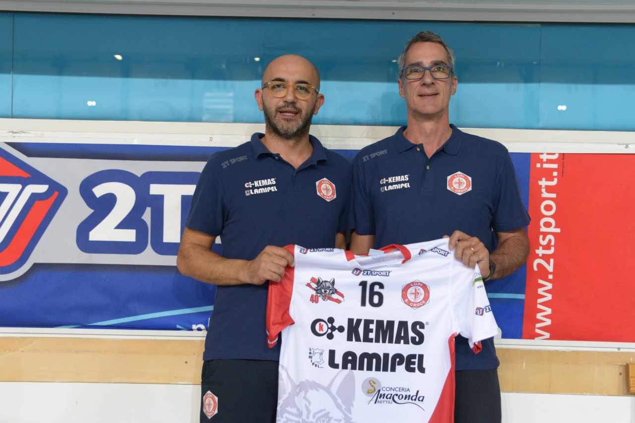 ORGOGLIO BIANCOROSSO PER LA NUOVA MAGLIA