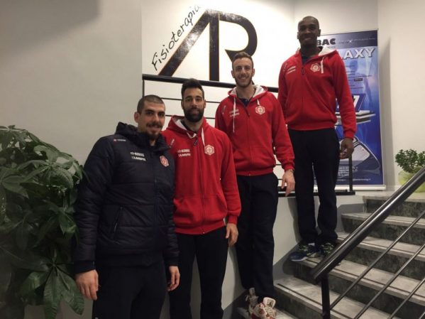 KEMAS LAMIPEL AL LAVORO IN ATTESA DEI REGGIANI