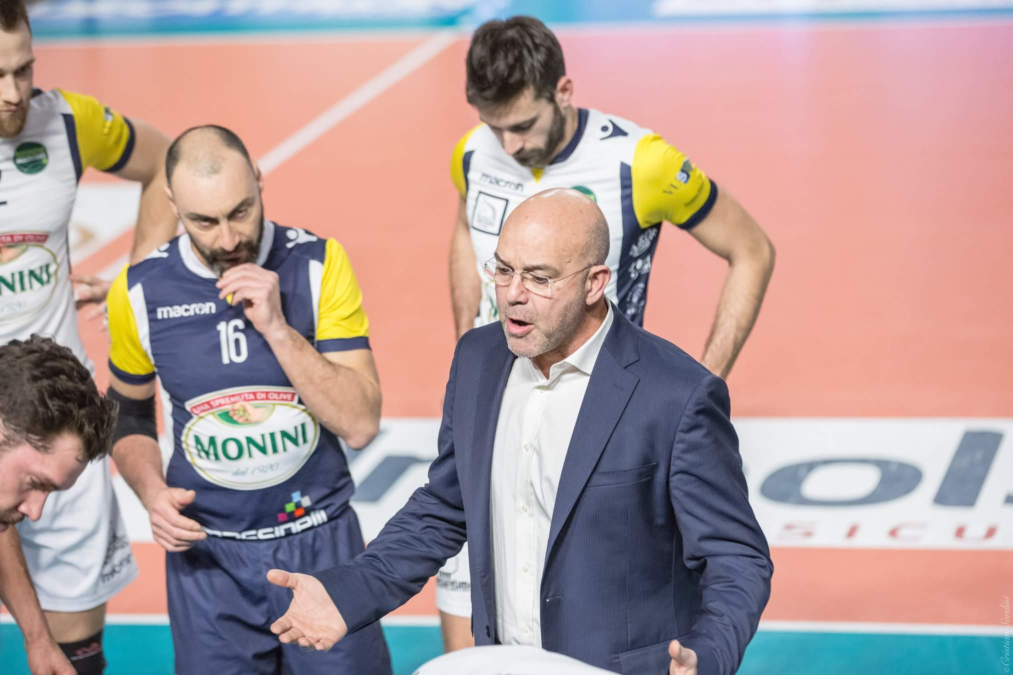 LO SPOLETO DI LUCA MONTI IN ARRIVO AL PALAPARENTI