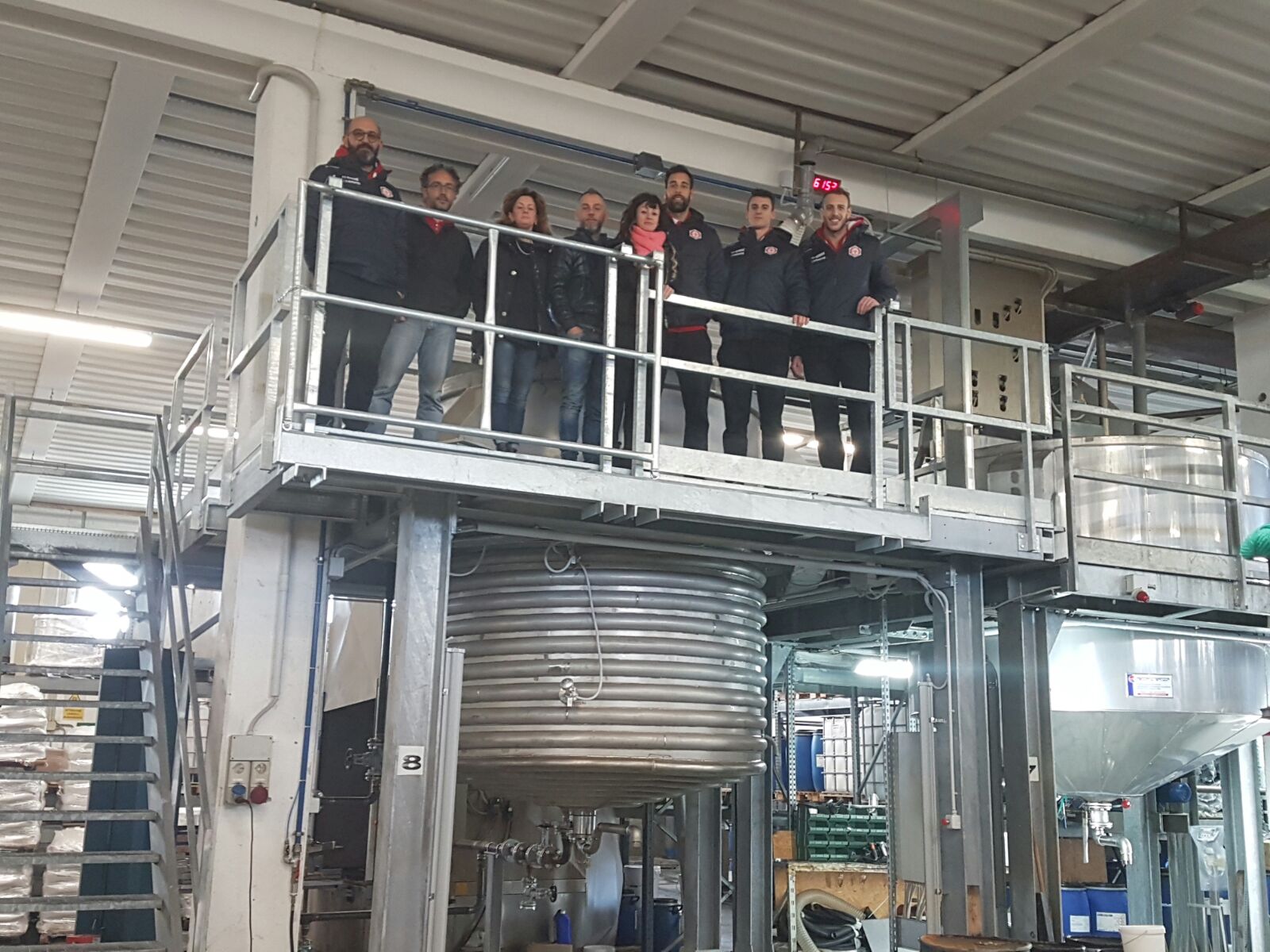 DERMACOLOR: PRODOTTI CHIMICI PER OGNI FASE DELLA PELLE