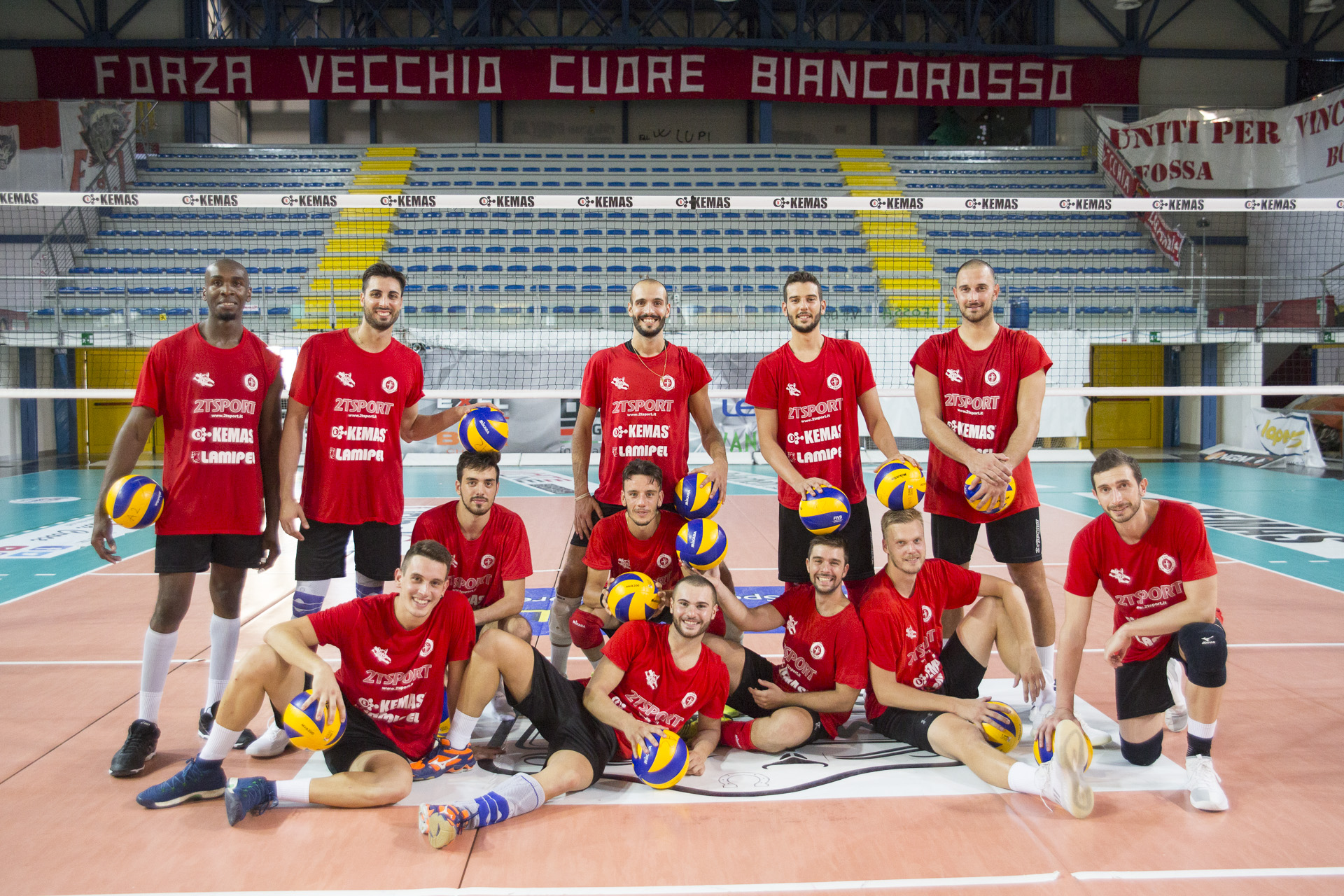 2T SPORT: L’ABBIGLIAMENTO SPORTIVO MADE IN ITALY