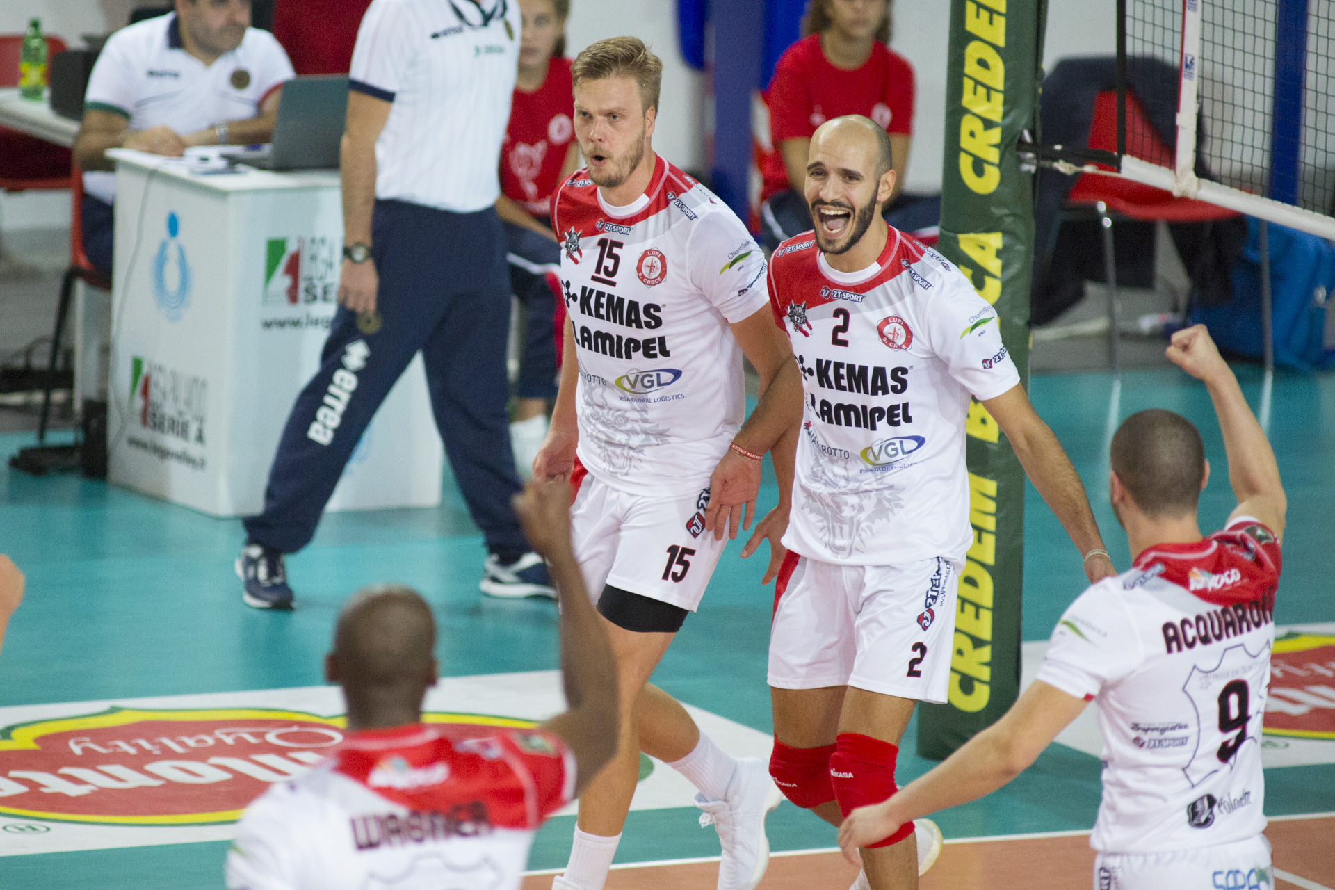 DOPO LA SOSTA SI RIPARTE: AL PALAPARENTI ARRIVA ROMA