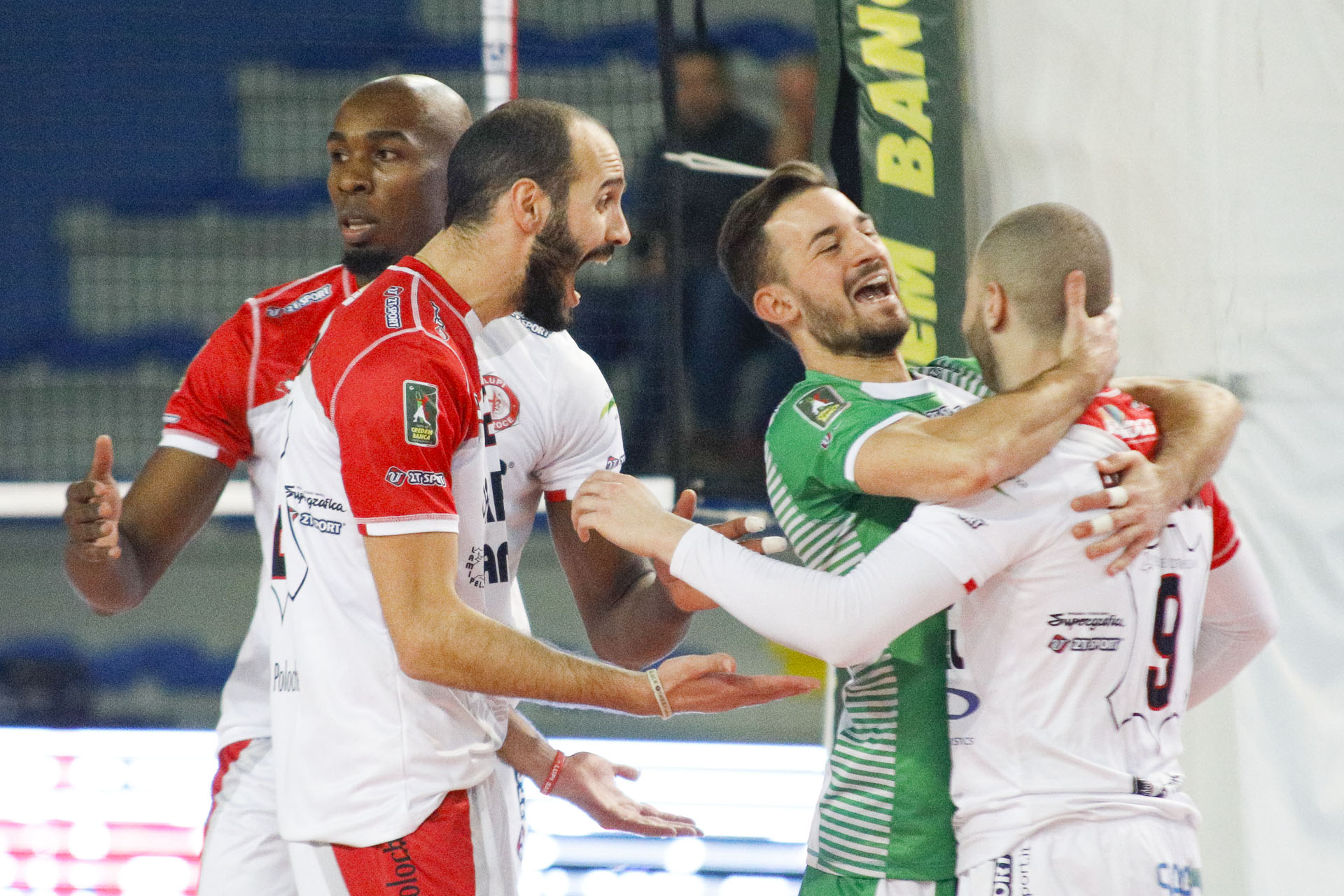 LA PRIMA DI RITORNO E’ DEI LUPI