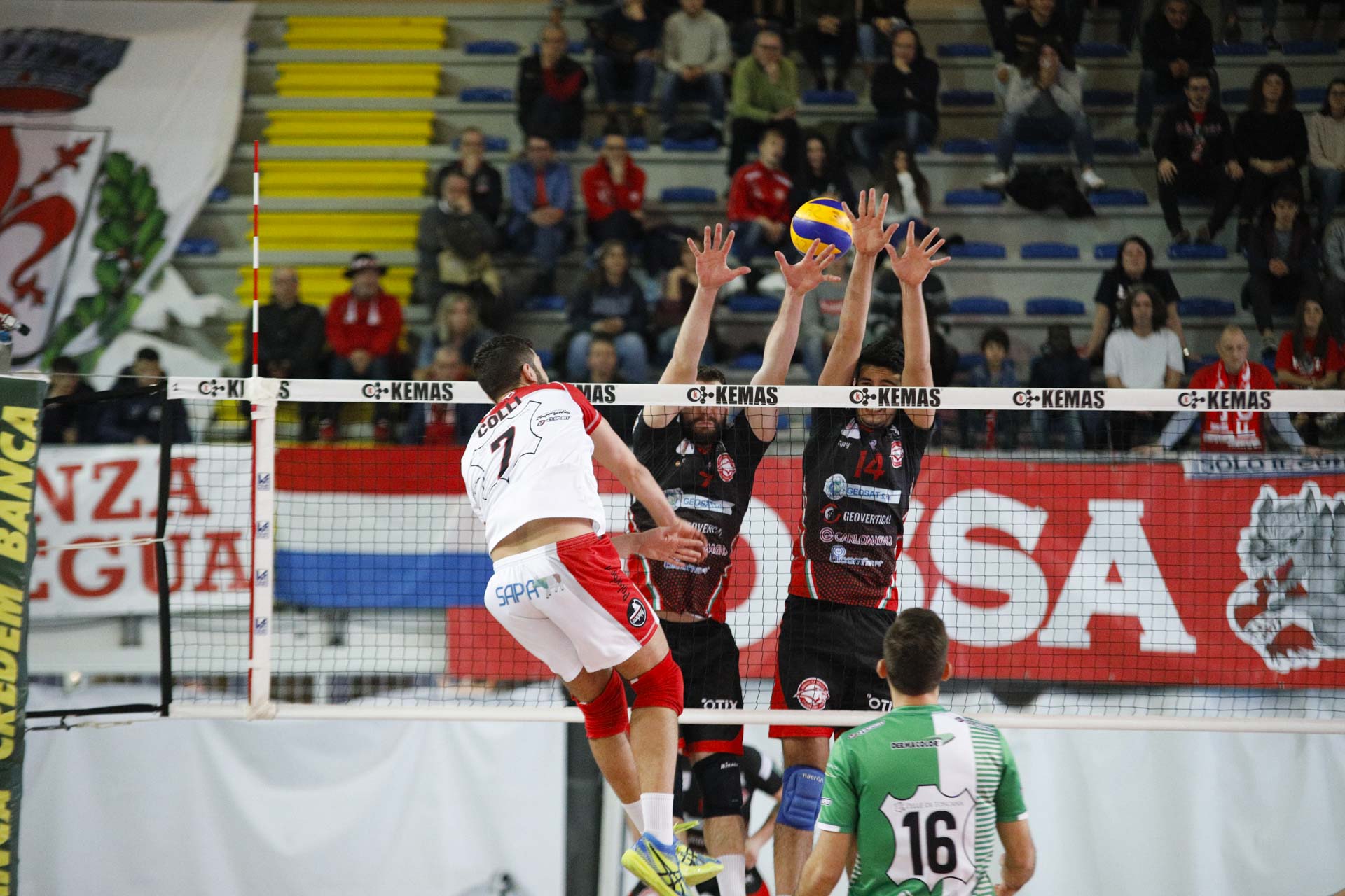 AL PALAPARENTI ARRIVA IL MONDOVI’