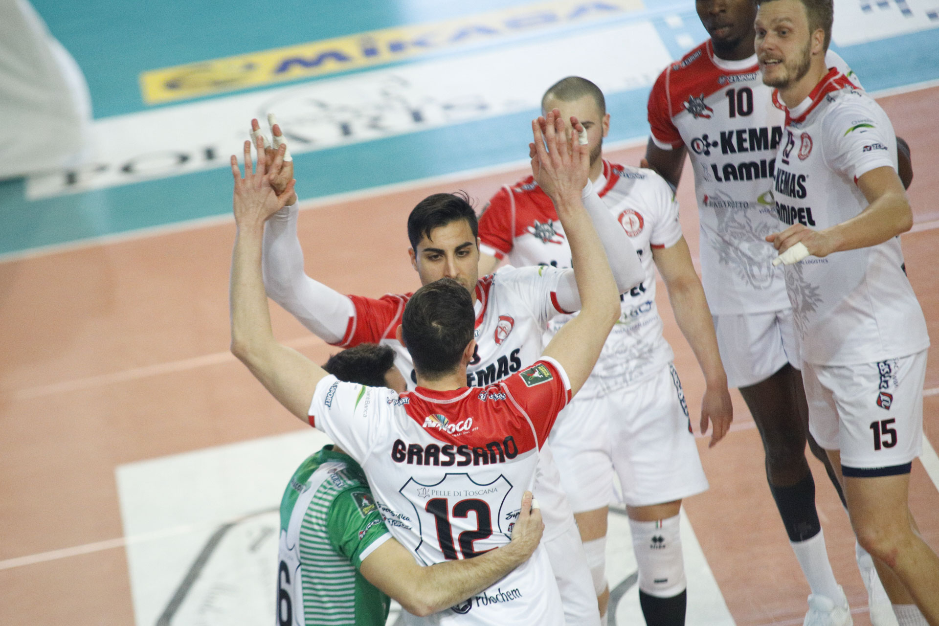 IL BRESCIA AL PALAPARENTI, IN PALIO PUNTI PESANTI PER LA CLASSIFICA