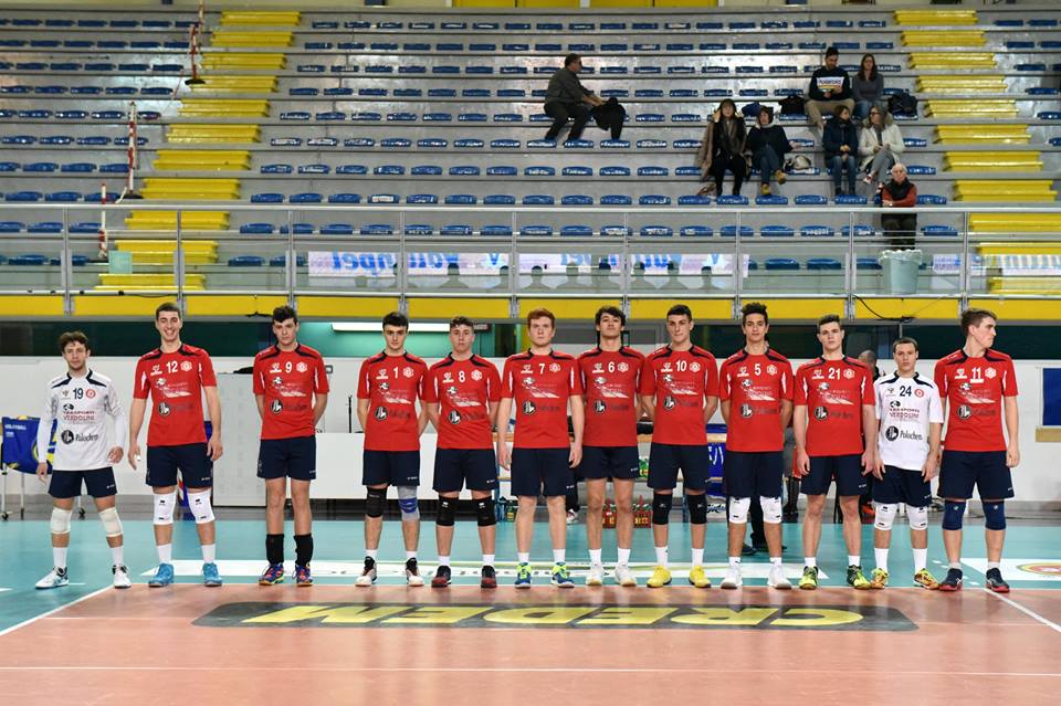 SERIE C: I LUPI STECCANO IN CASA.