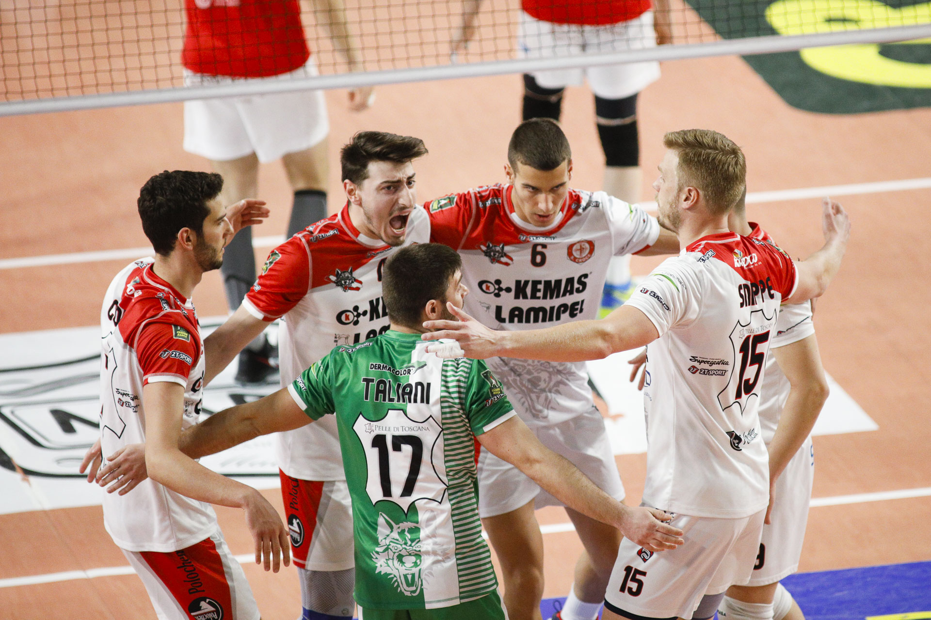 LUPI AI QUARTI CON “GIOIA”