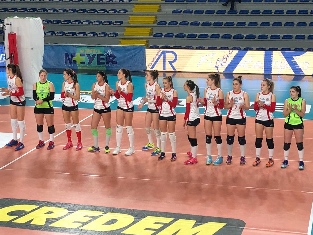 SERIE C: I LUPI SCONFIGGONO ROSIGNANO E CONQUISTANO LA SALVEZZA.