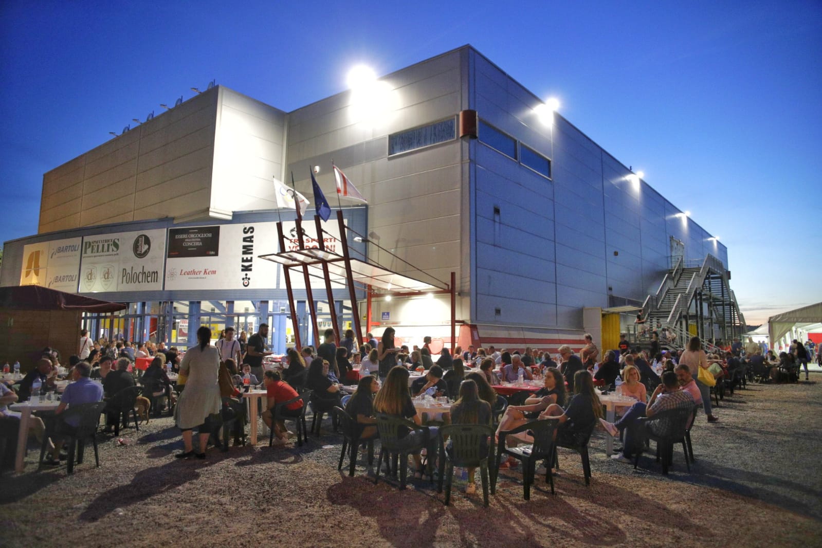 LA SOCIETA’ SALUTA LA GRANDE FAMIGLIA DEI “LUPI” CON UN ARRIVEDERCI