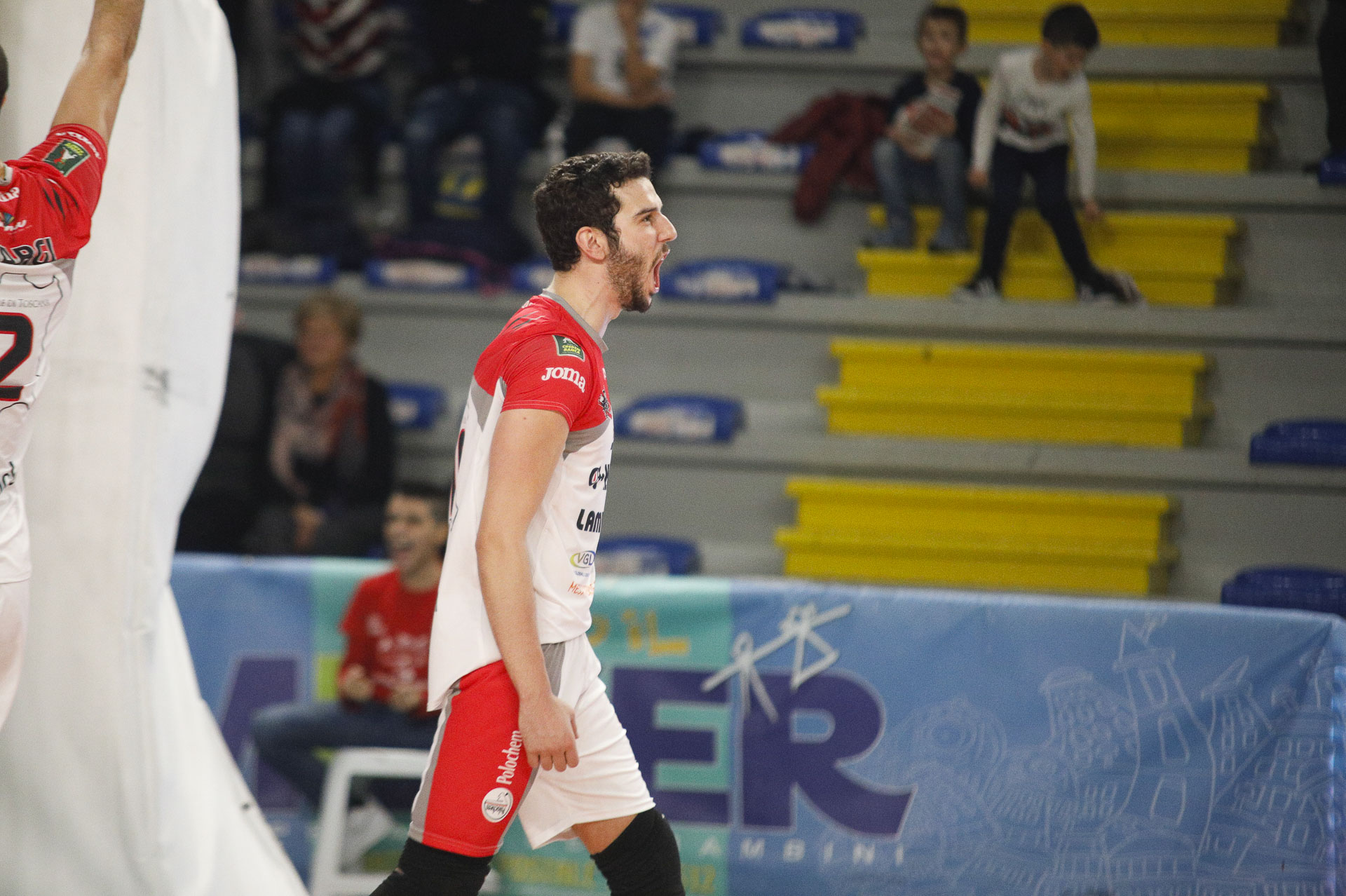 COLLI:”NON CI DOBBIAMO FAR PRENDERE DALLA FRENESIA DI CHIUDERE IL SET”