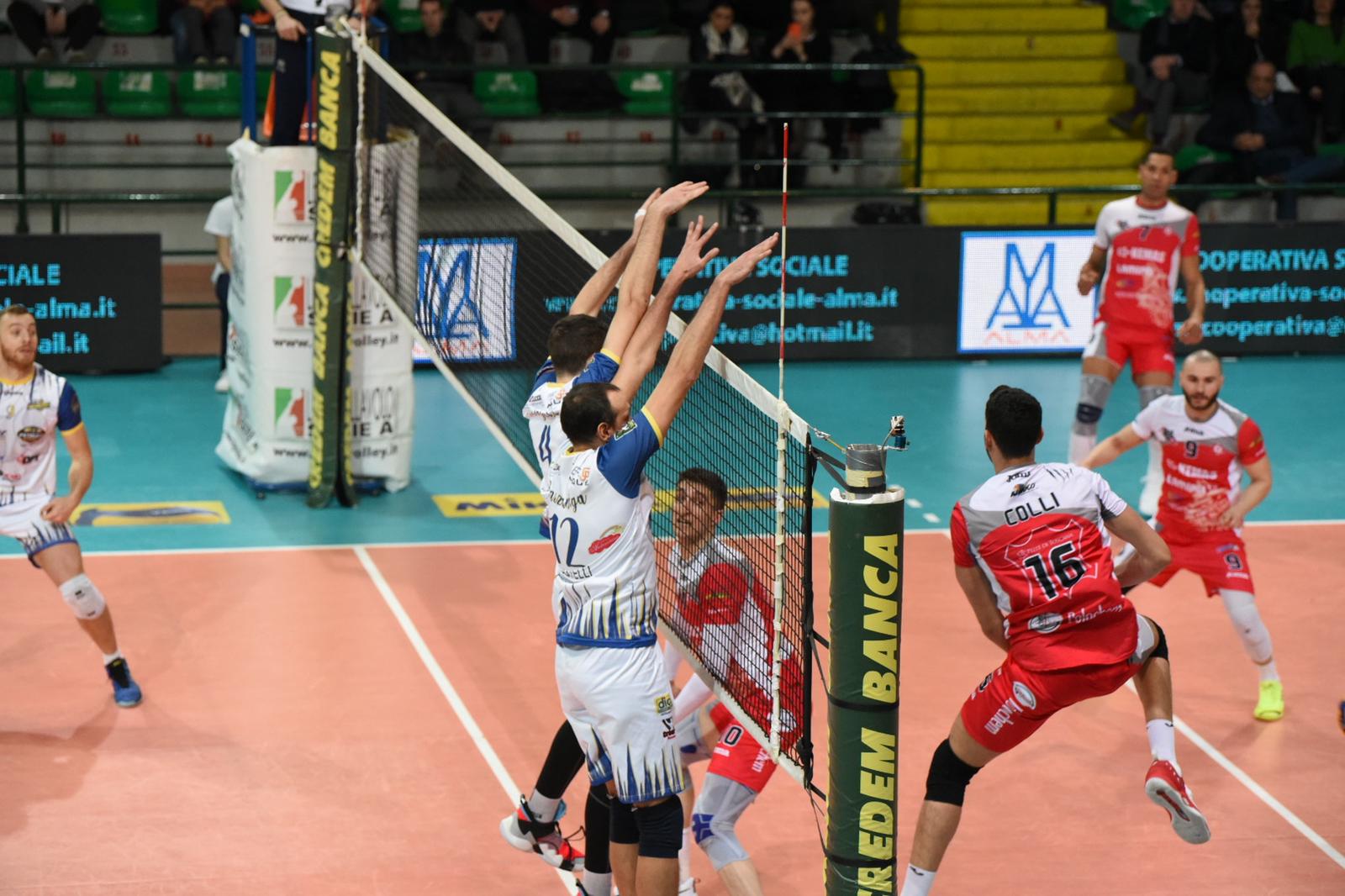 CASTELLANA GROTTE ANCORA AMARA, QUINTA SCONFITTA CONSECUTIVA PER I “LUPI”