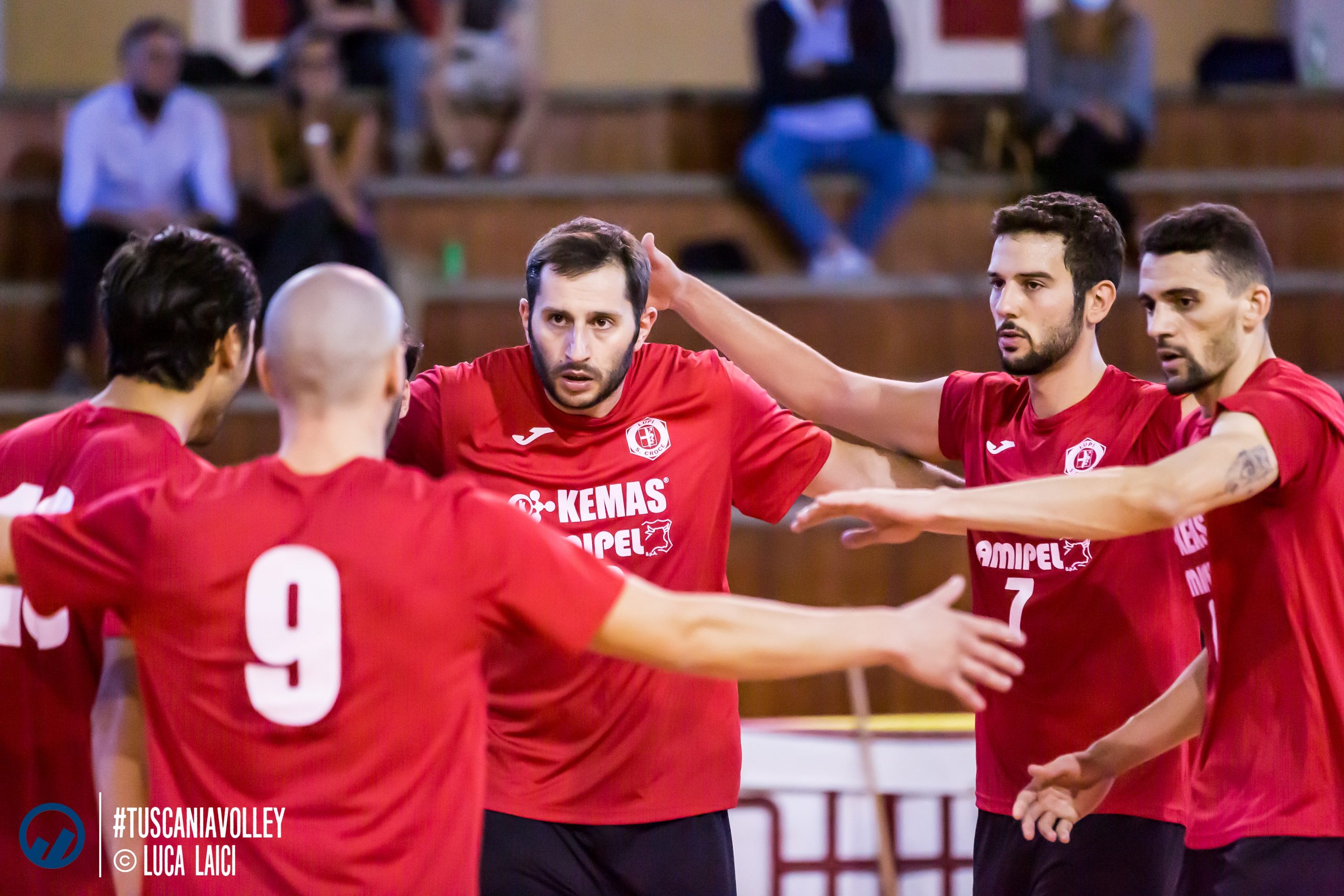 THE DAY AFTER: I LUPI BATTONO TUSCANIA