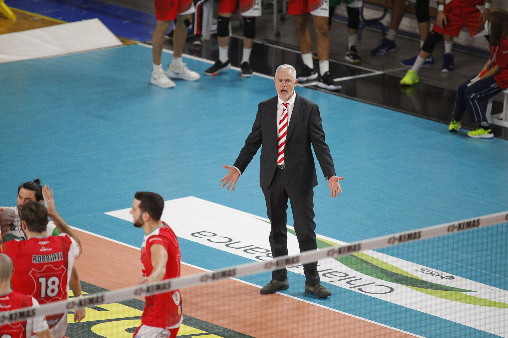 COACH MONTAGNANI:”WALLA SOUZA PERENTORIO”