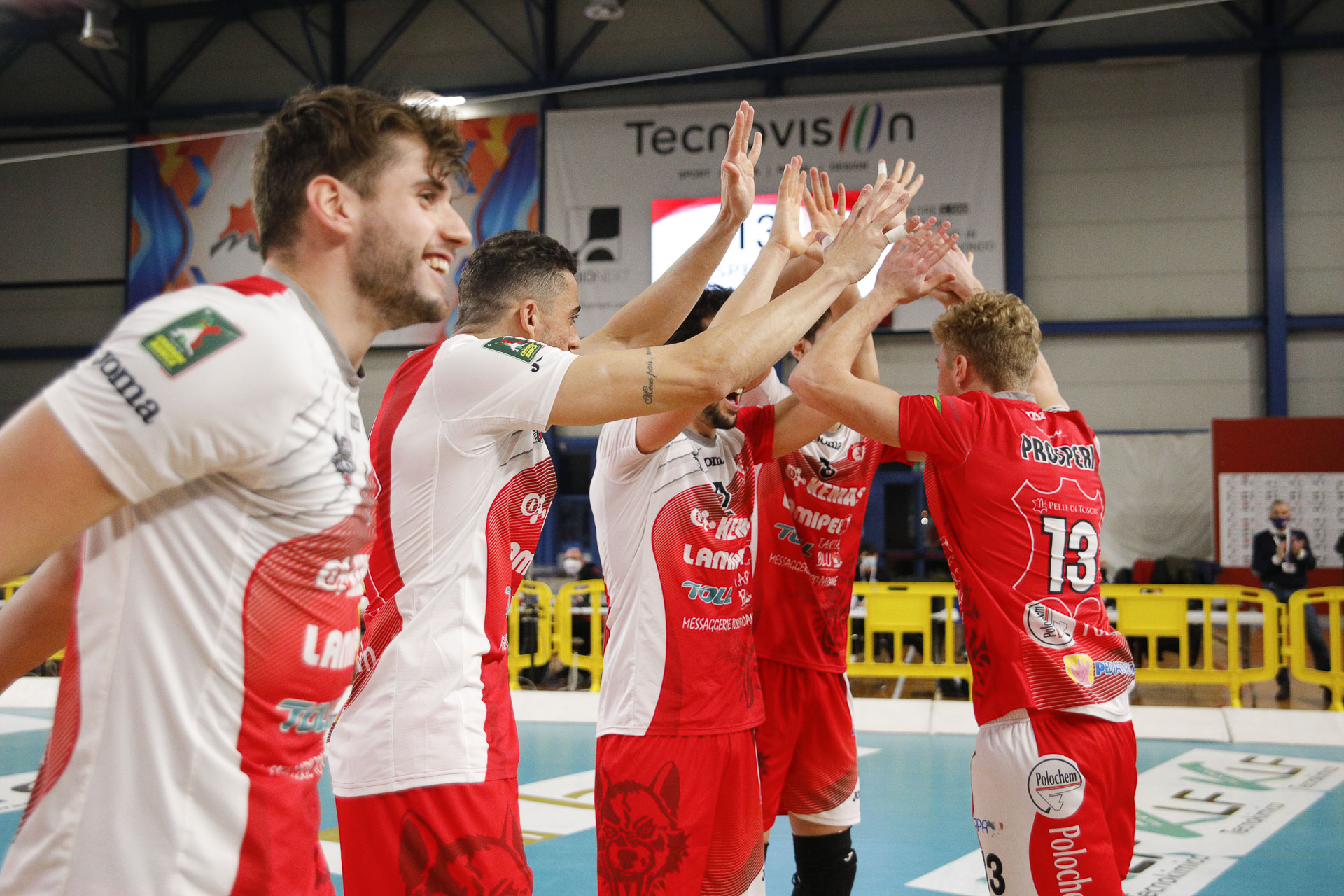 KEMAS LAMIPEL DI NUOVO IN CAMPO, AL PALAPARENTI ARRIVA CASTELLANA GROTTE