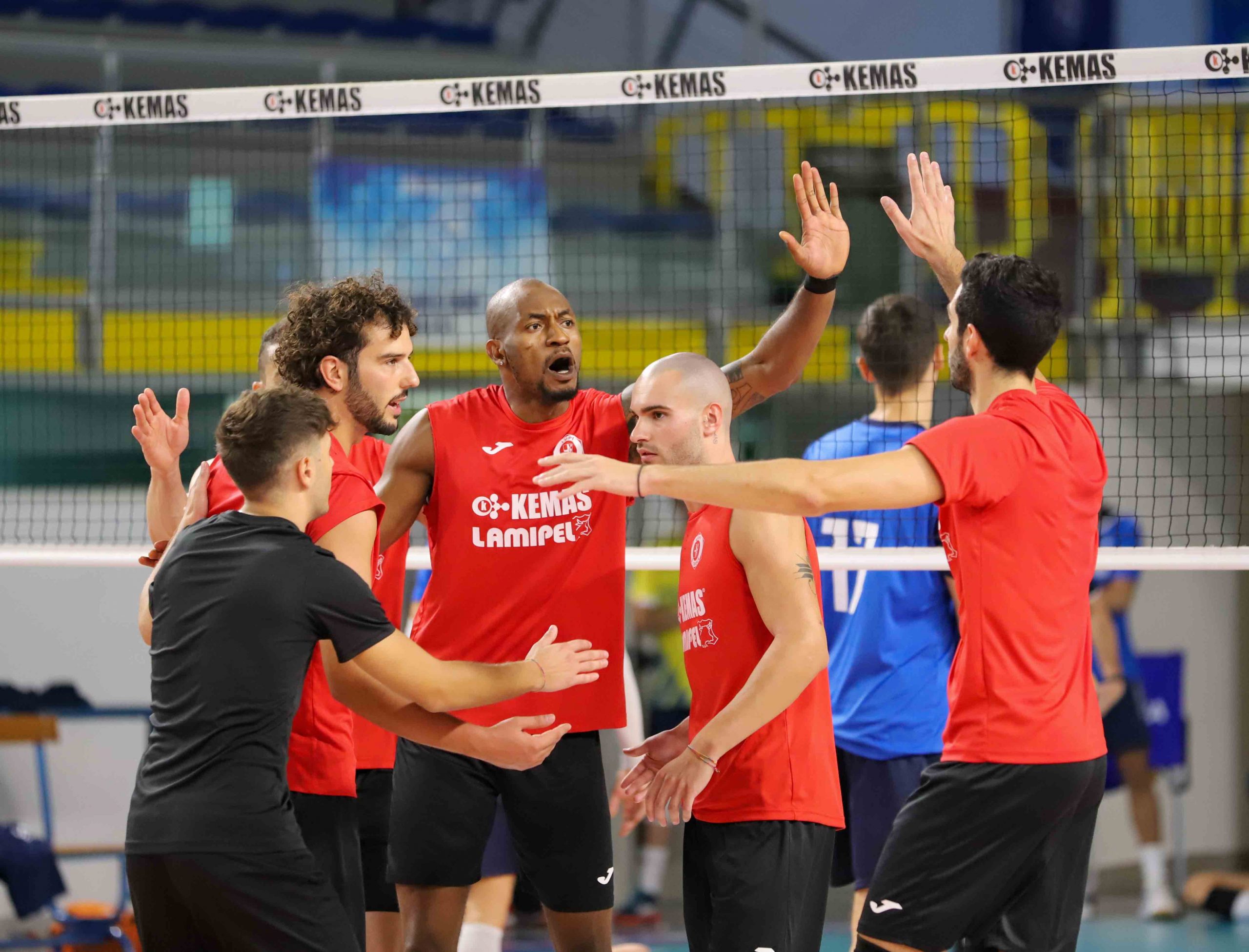 IL MEMORIAL PARENTI CHIUDE IL PRECAMPIONATO BIANCOROSSO