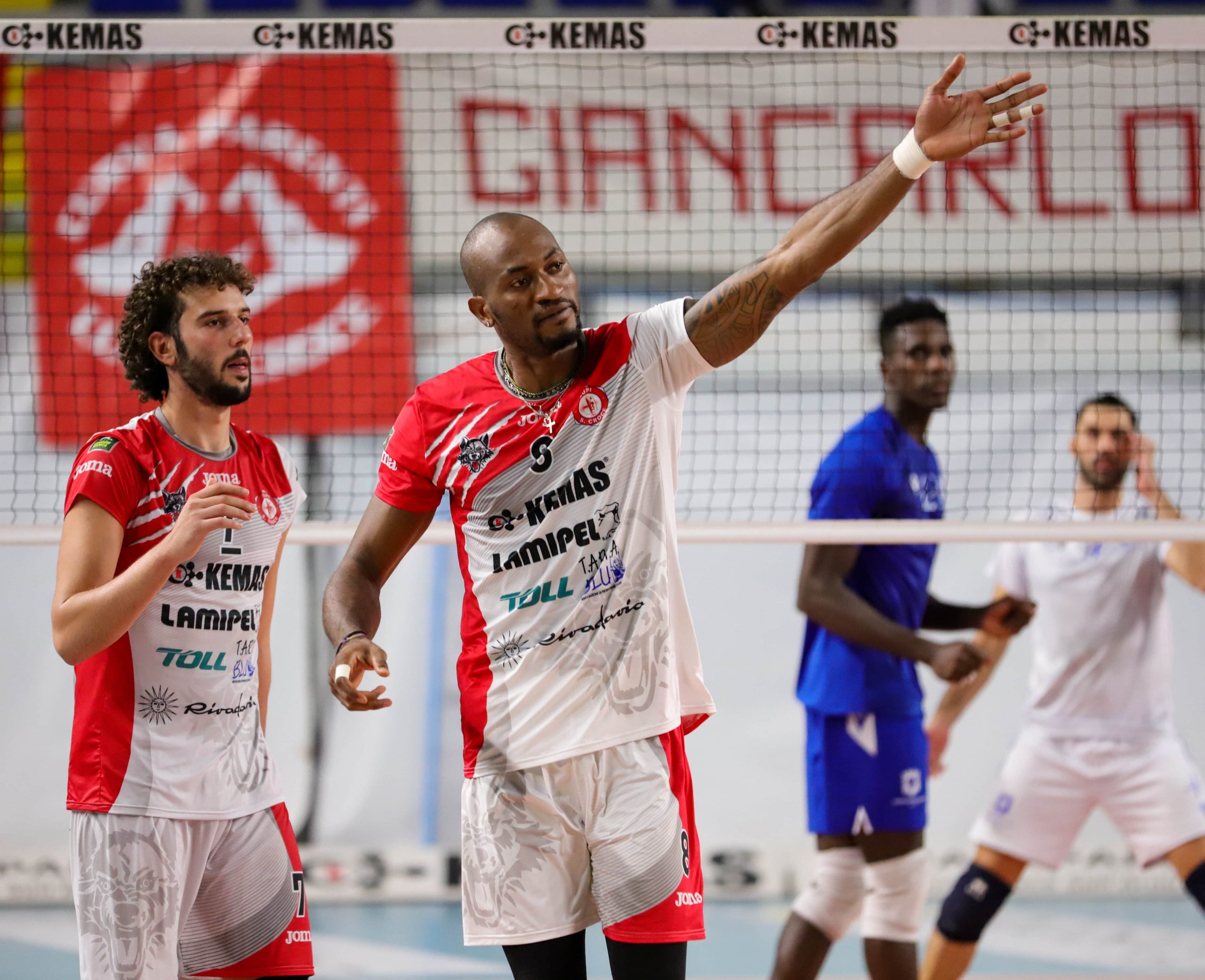 ARRIVA CANTU’, LA KEMAS LAMIPEL VUOLE  CONTINUARE A VOLARE