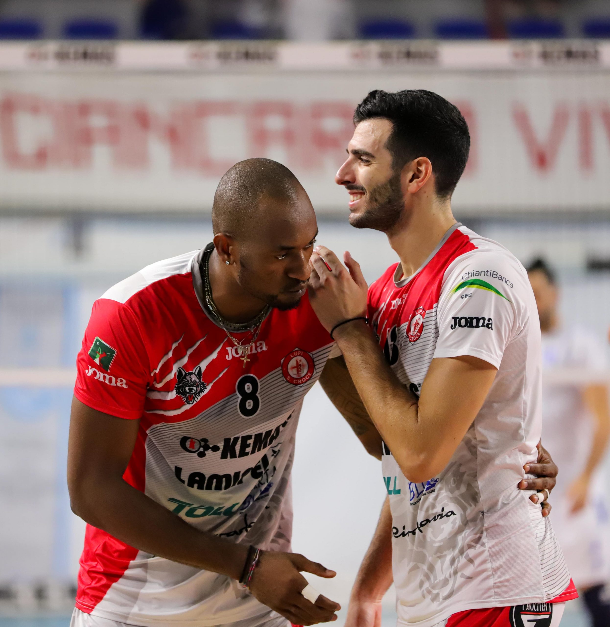 DEBUTTO CASALINGO, AL PALAPARENTI ARRIVA PORTO VIRO