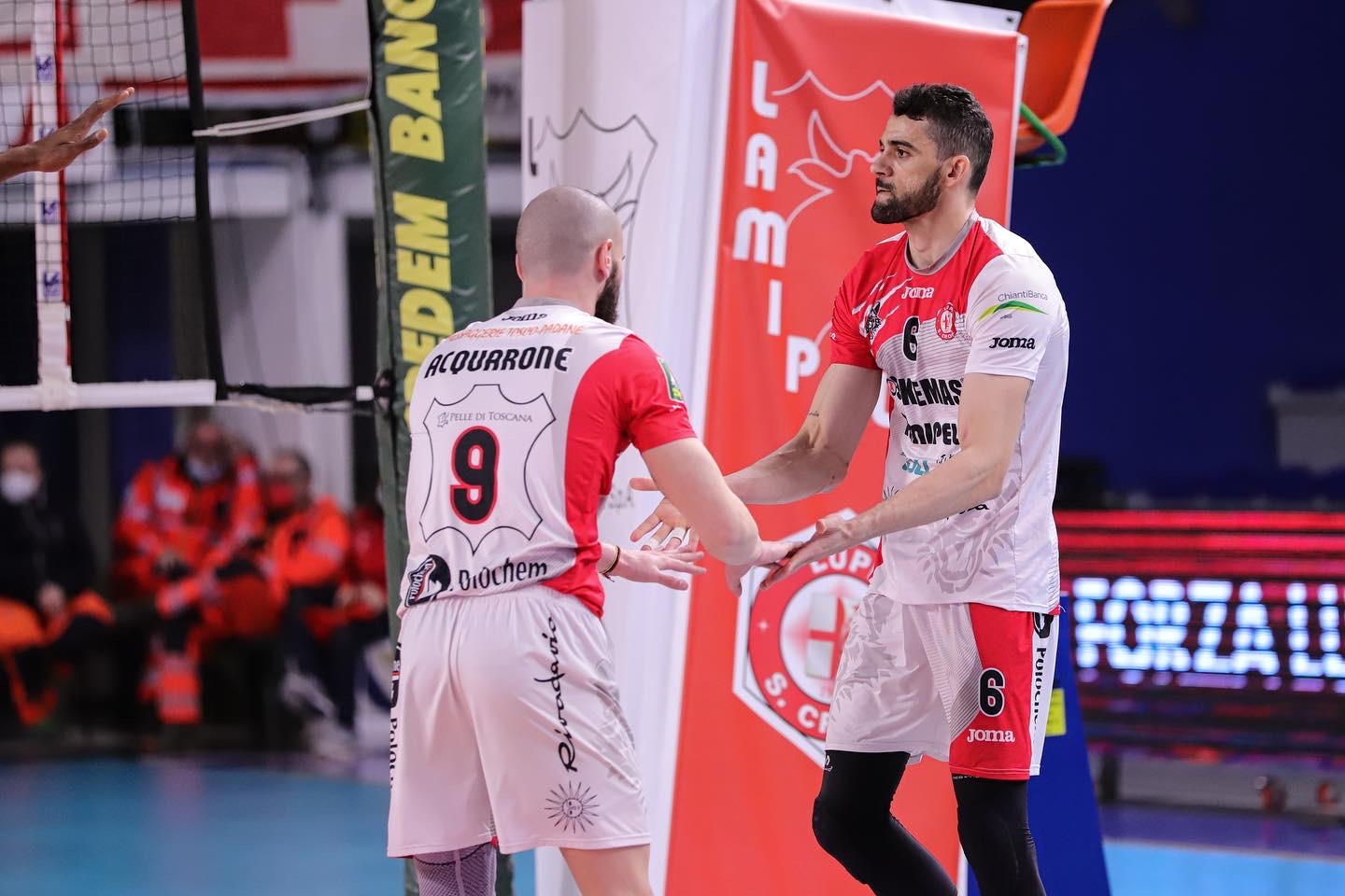 NONA SINFONIA KEMAS LAMIPEL, SI ARRENDE ANCHE MOTTA