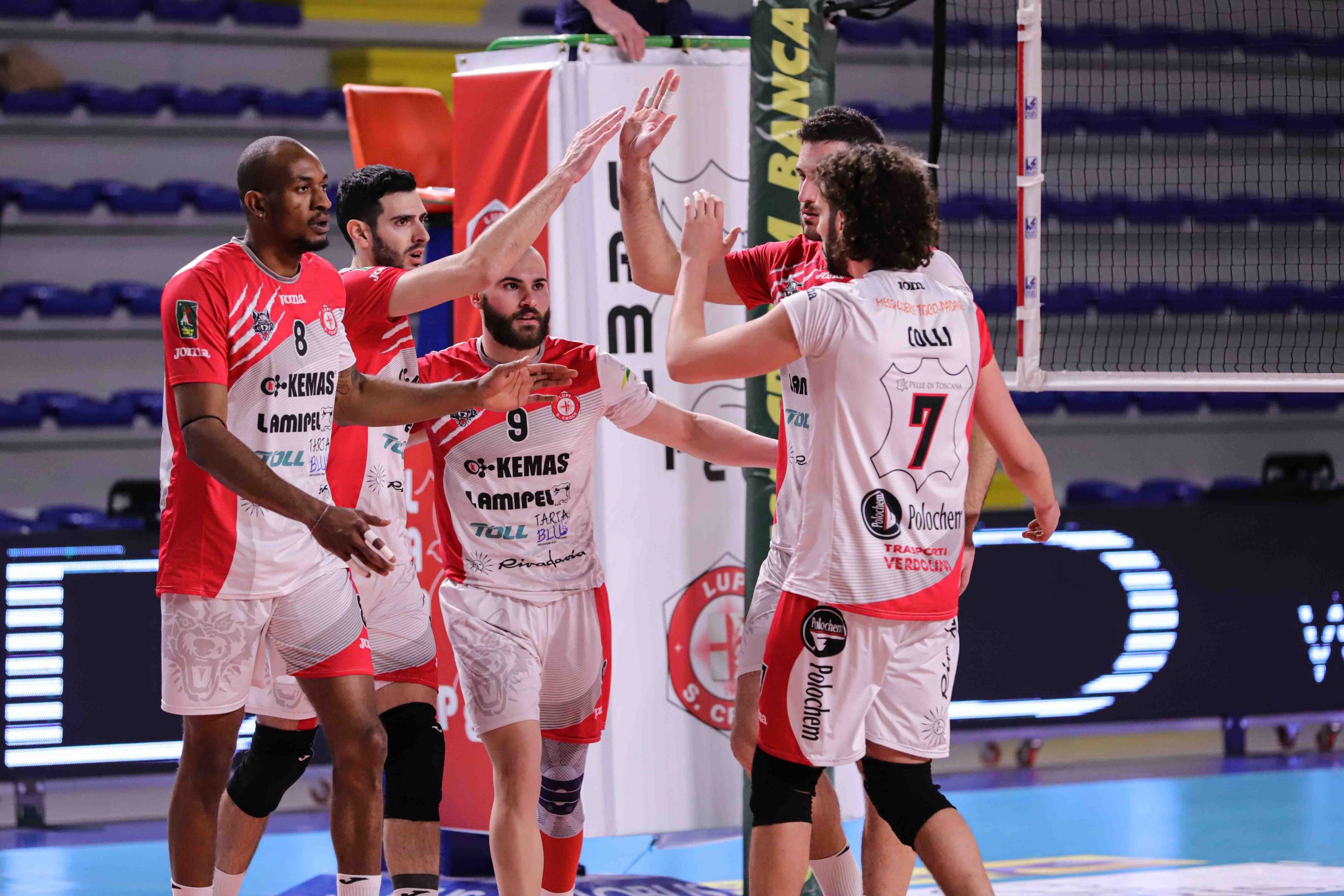 ARIA DI DERBY AL PALAPARENTI