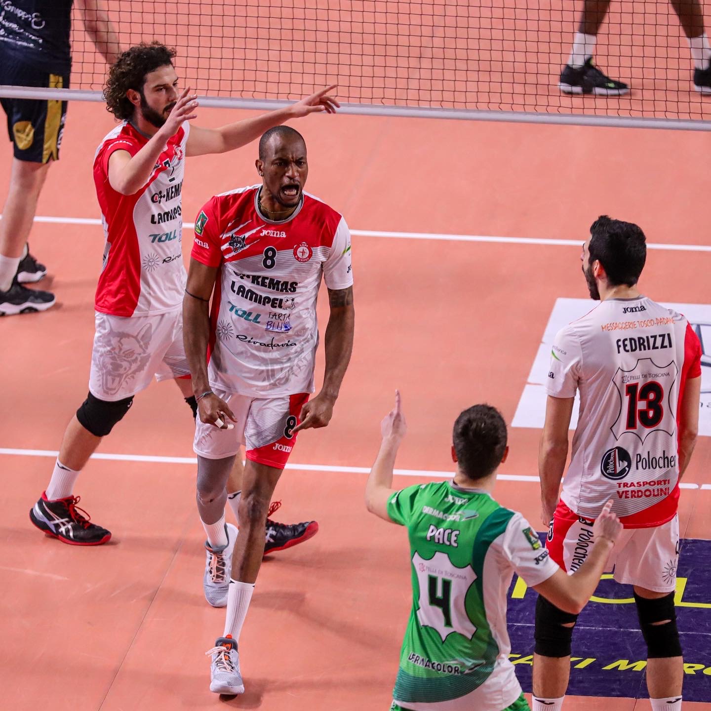 SIENA PASSA AL PALAPARENTI, MA LA KEMAS LAMIPEL CHIUDE AL SECONDO POSTO