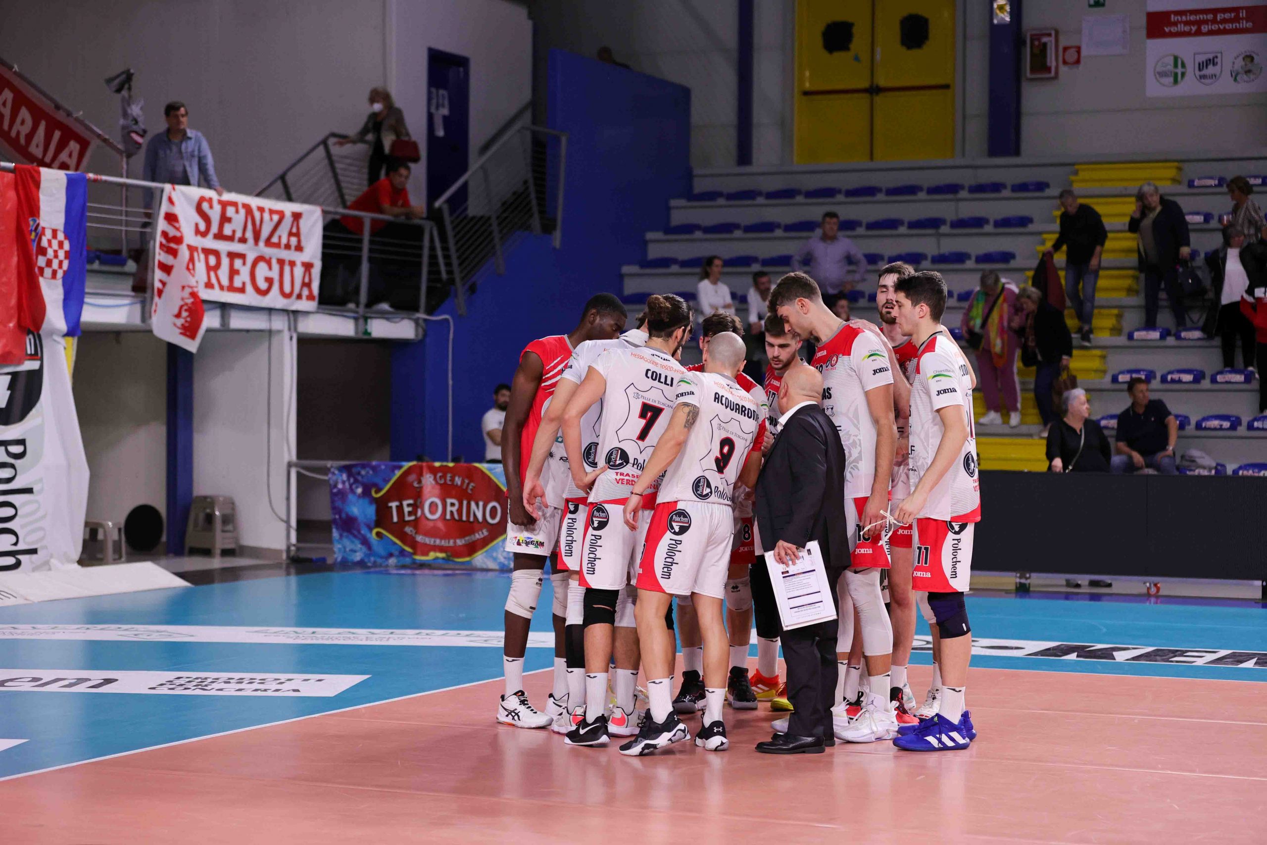 LA KEMAS LAMIPEL CADE AL PALA PARENTI CONTRO LA RIVELAZIONE TINET