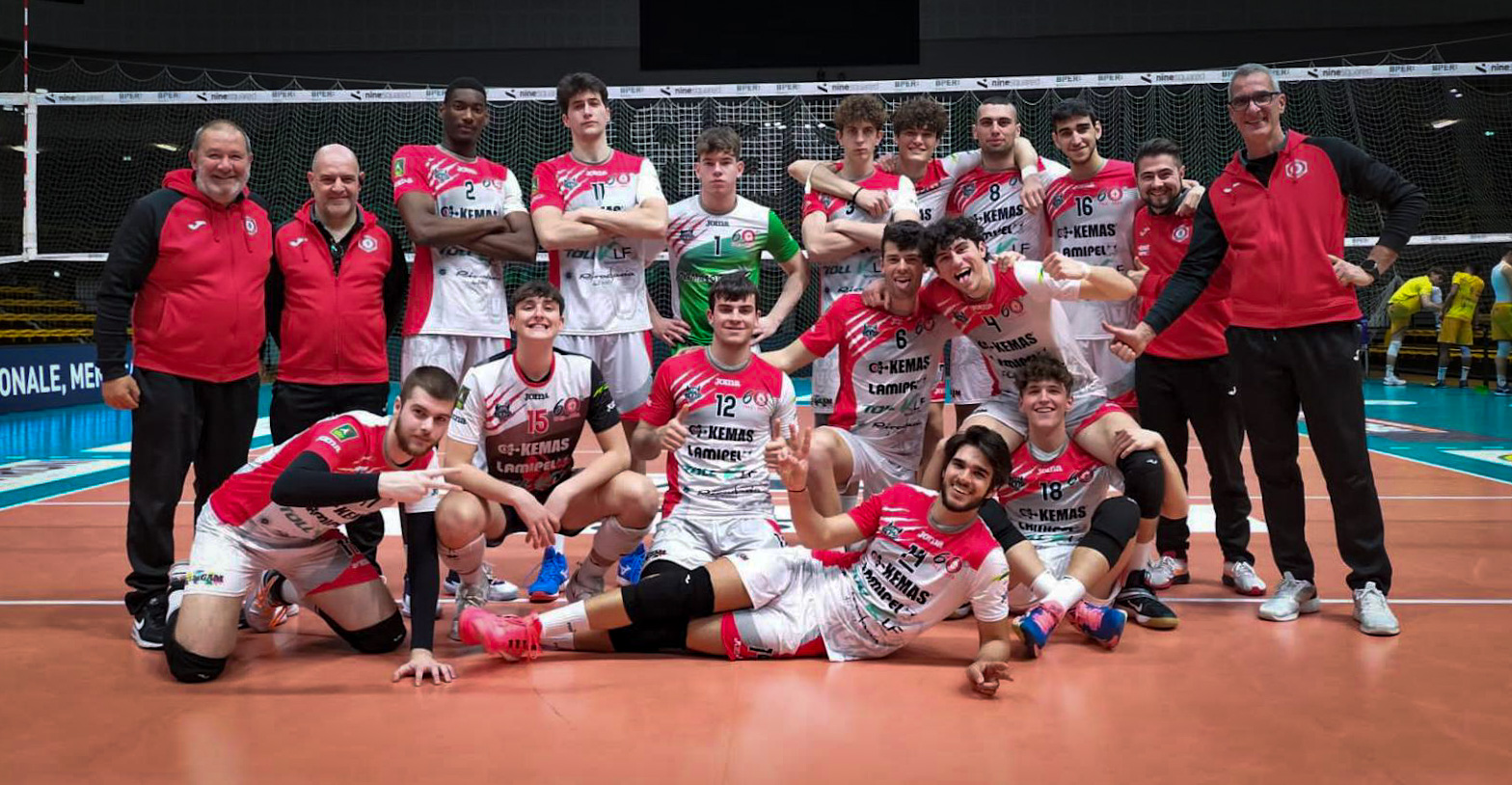 BM, LUPI ESPUGNANO IL PALA PANINI