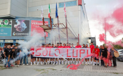 Oltre 150 persone per il raduno dei Lupi: entusiasmo e passione biancorossa al PalaParenti